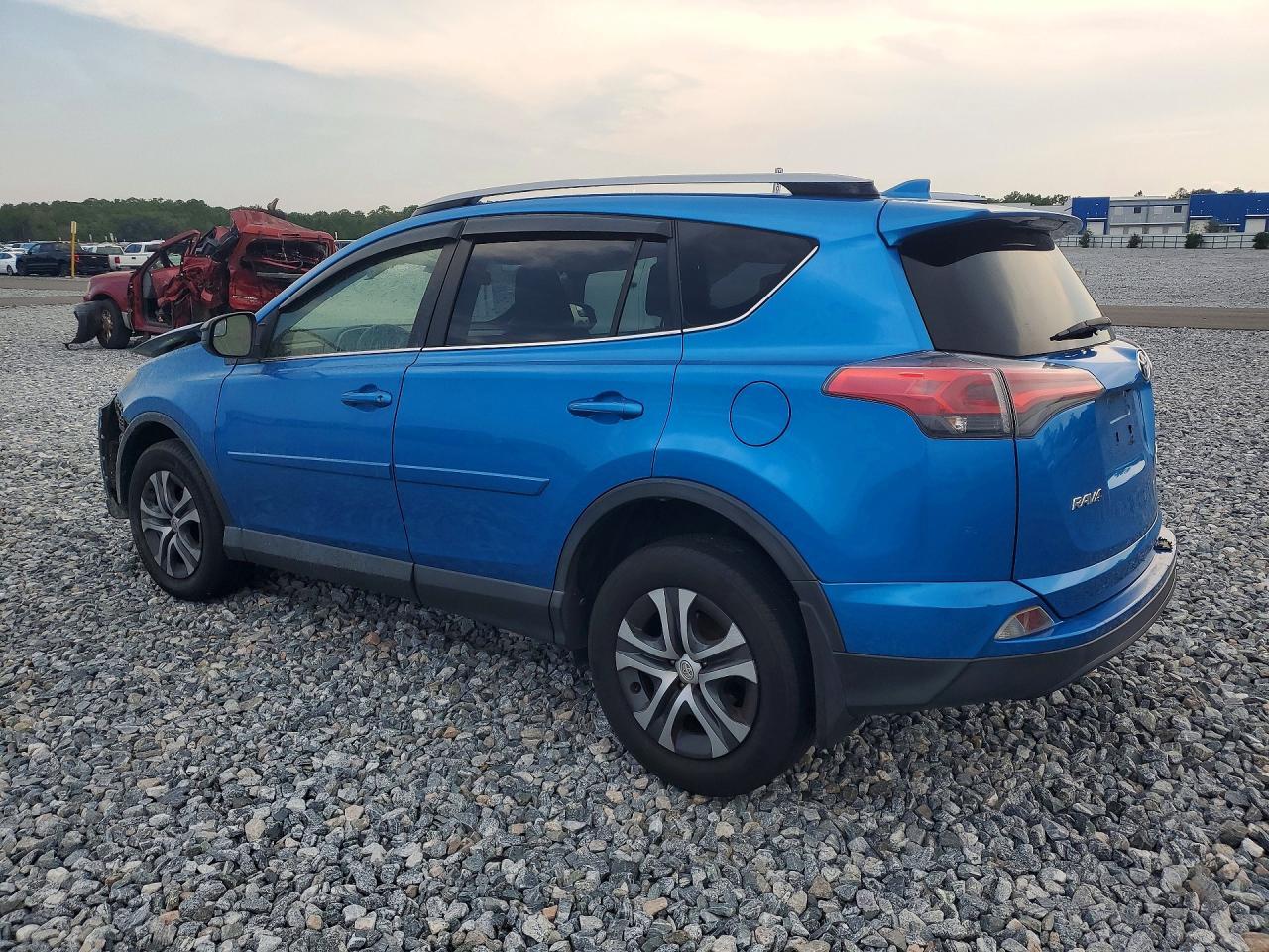 2017 Toyota Rav4 Le - Фото 2