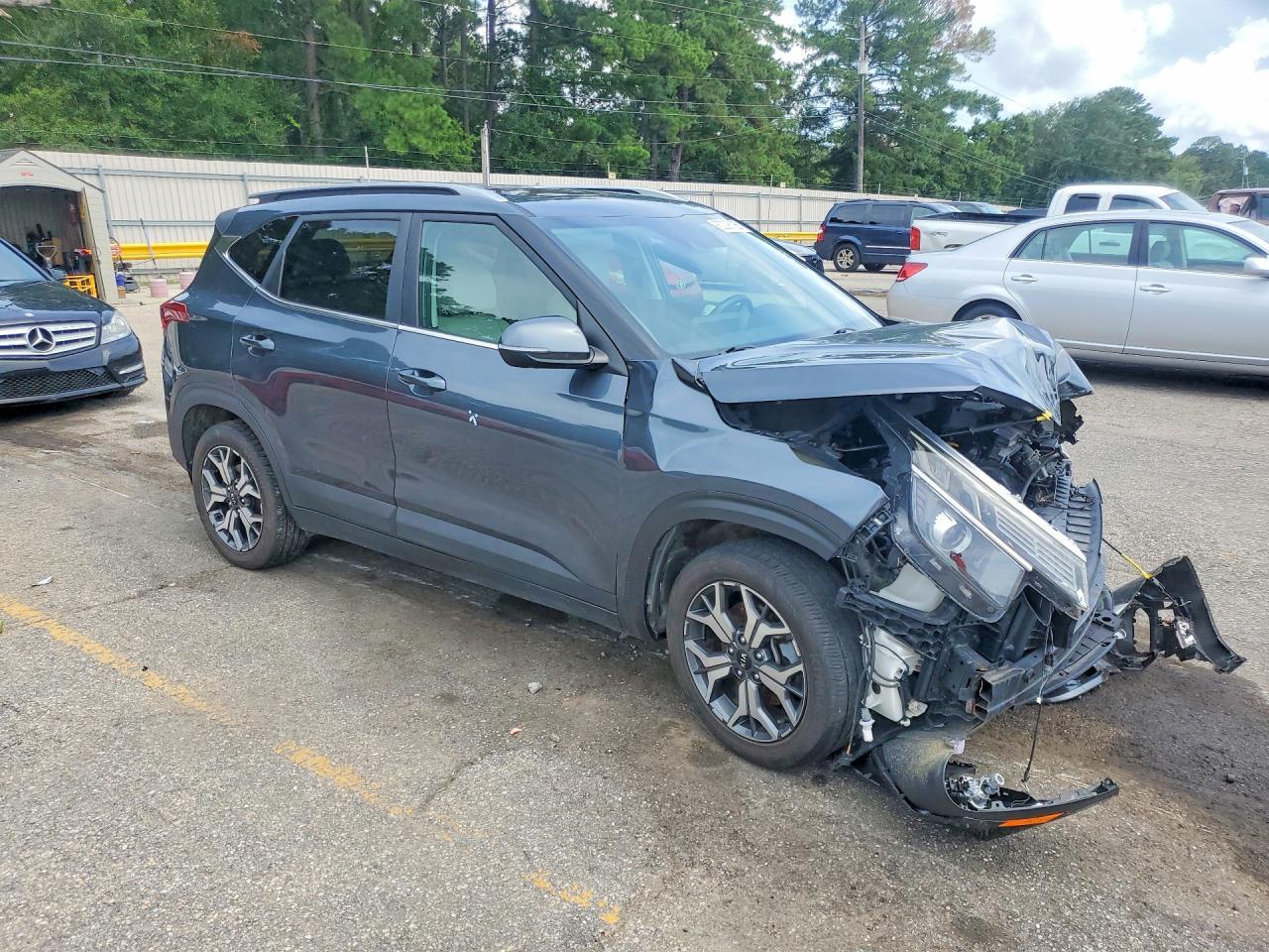 2021 Kia Seltos Ex - Image 4