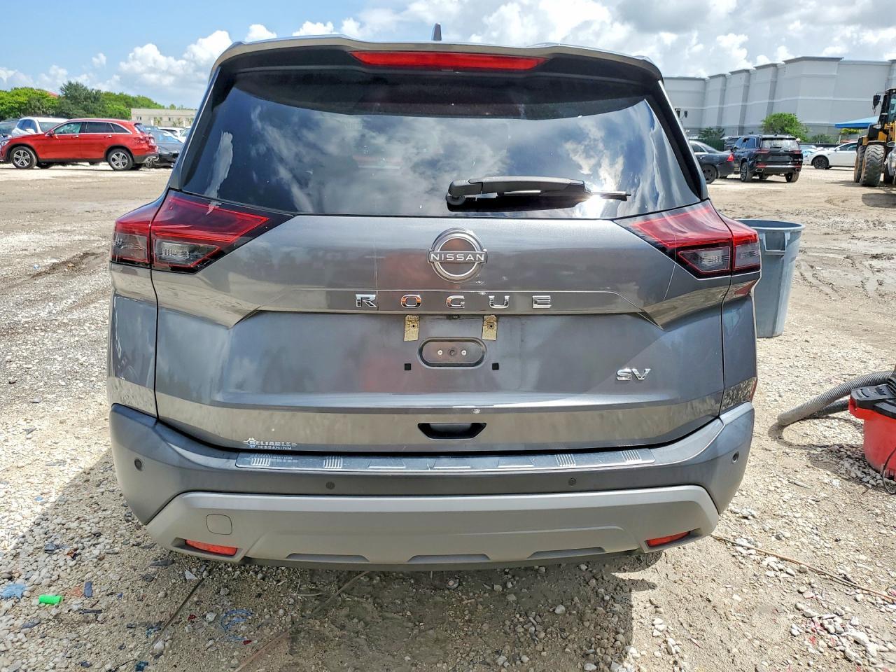 2022 Nissan Rogue Sv - Фото 6