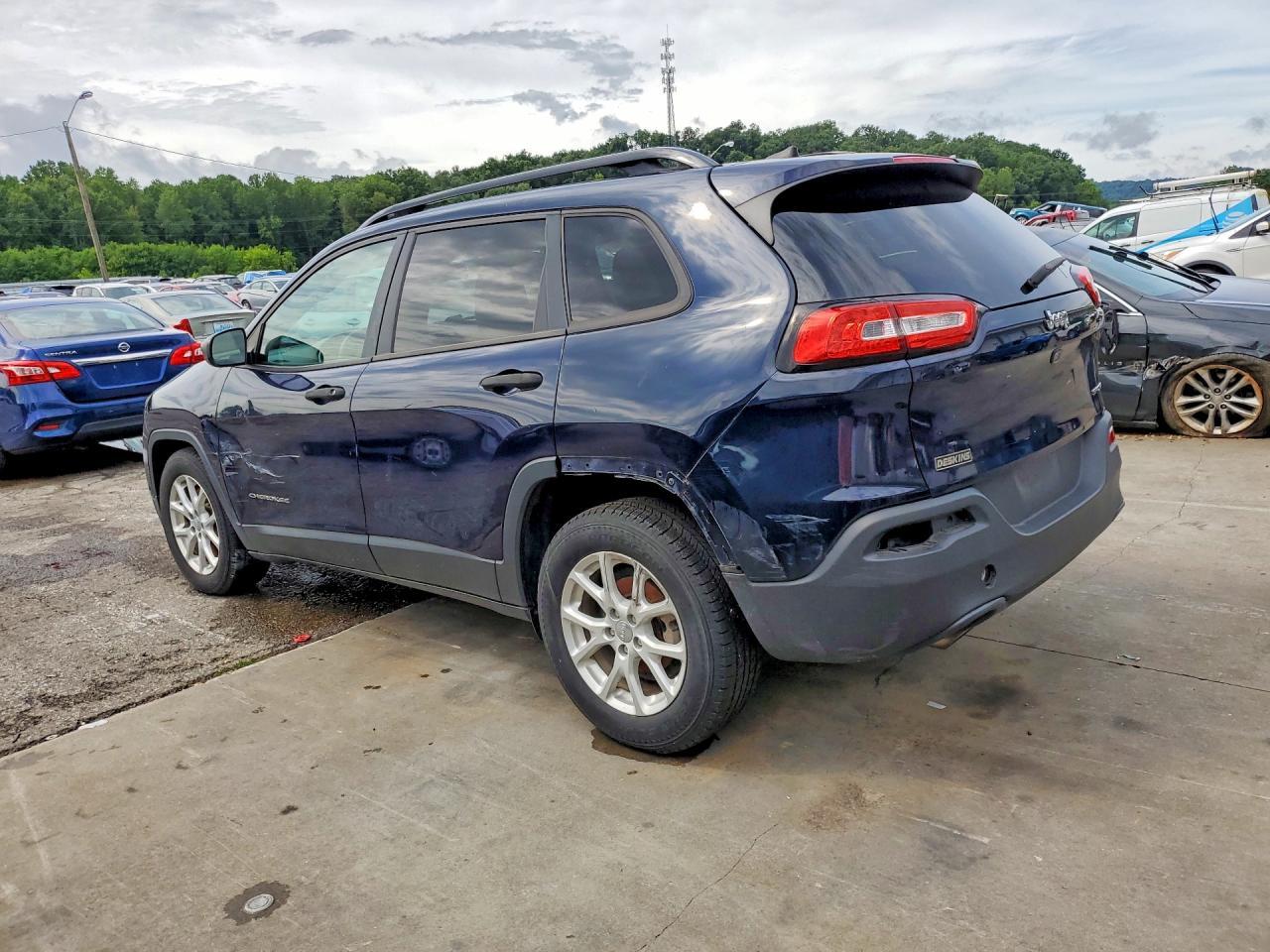 2016 Jeep Cherokee Sport - Image 2