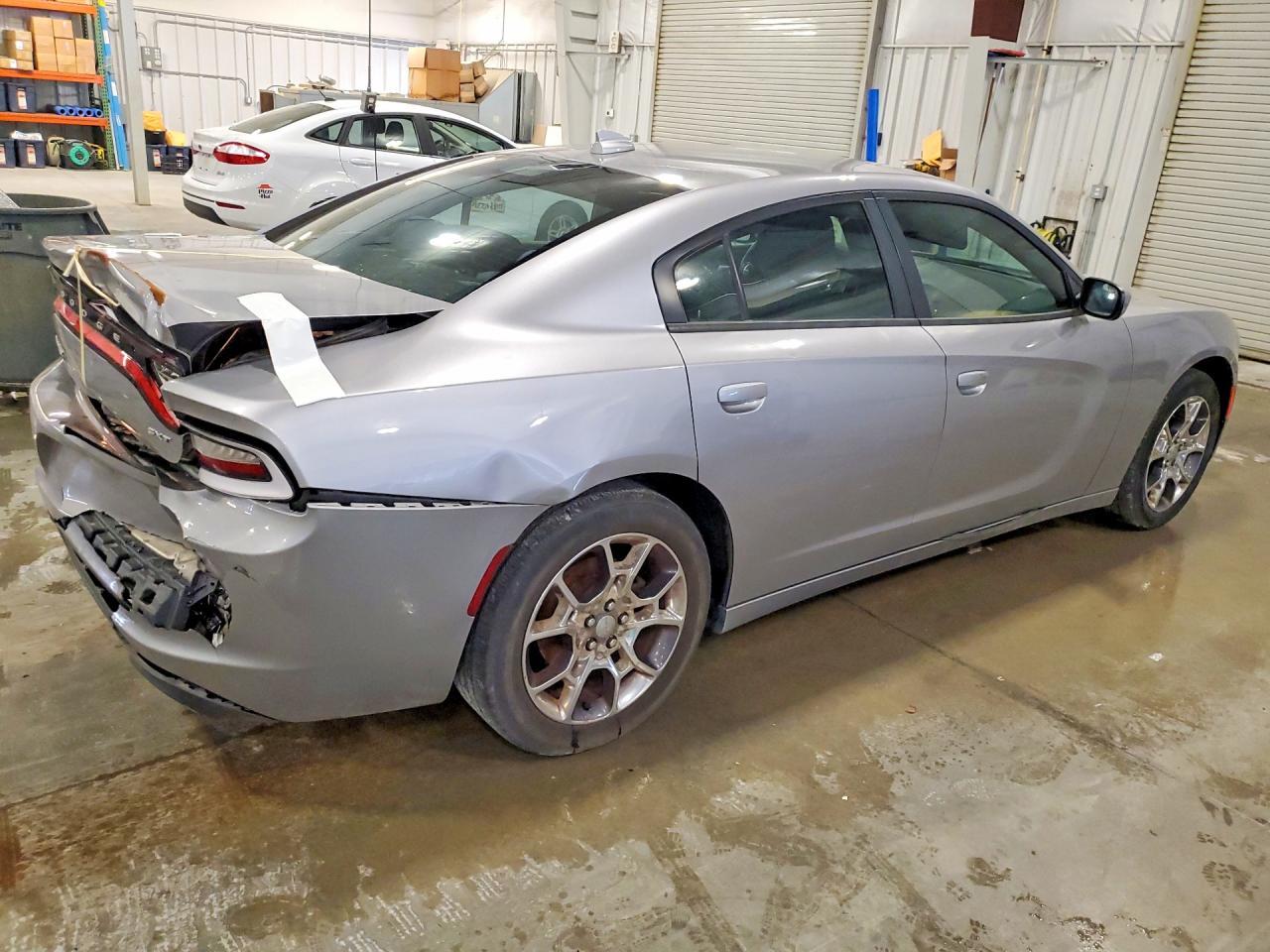 2016 Dodge Charger Sxt - Фото 3