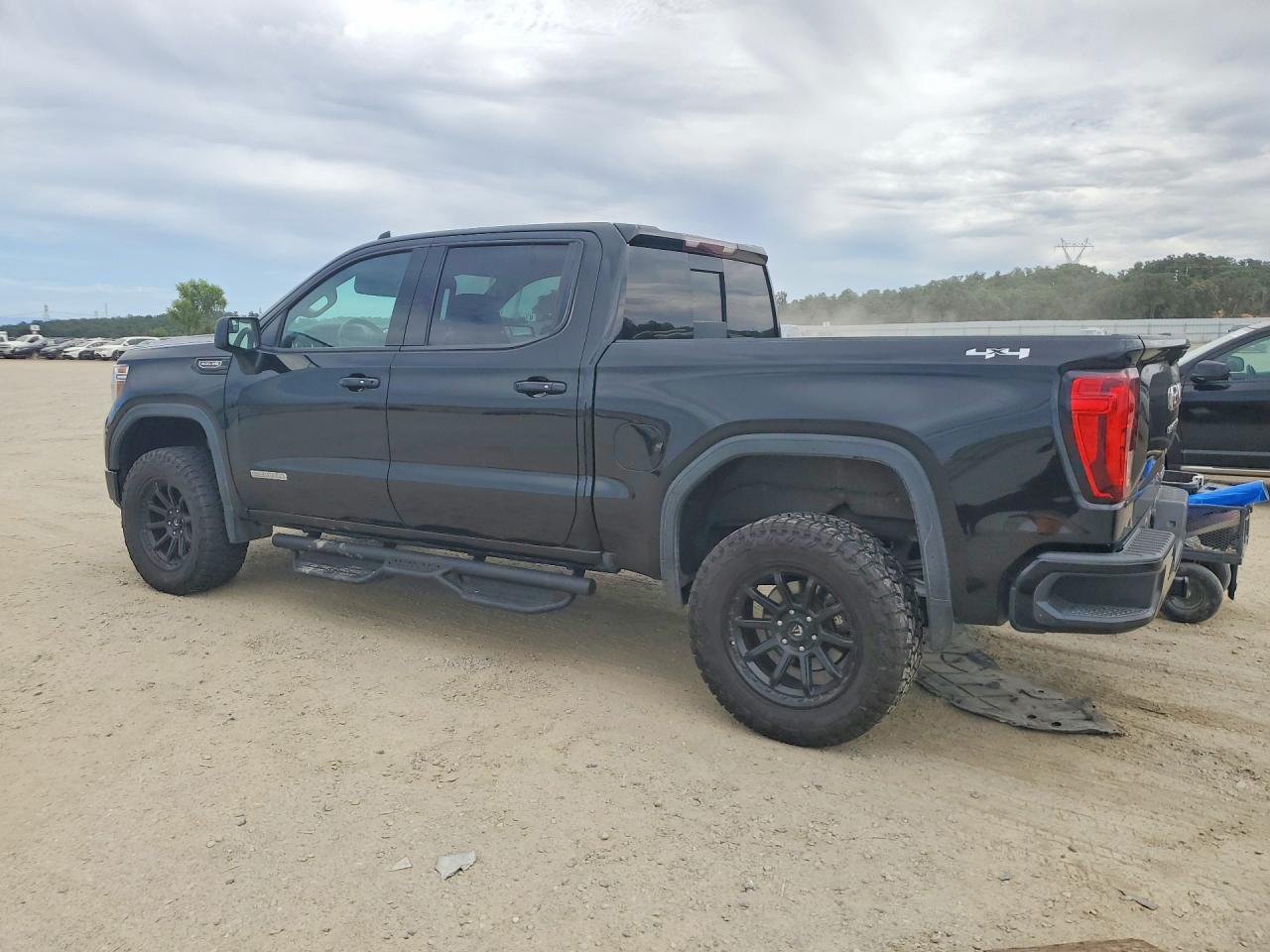 2020 GMC Sierra K1500 Elevation - Фото 2