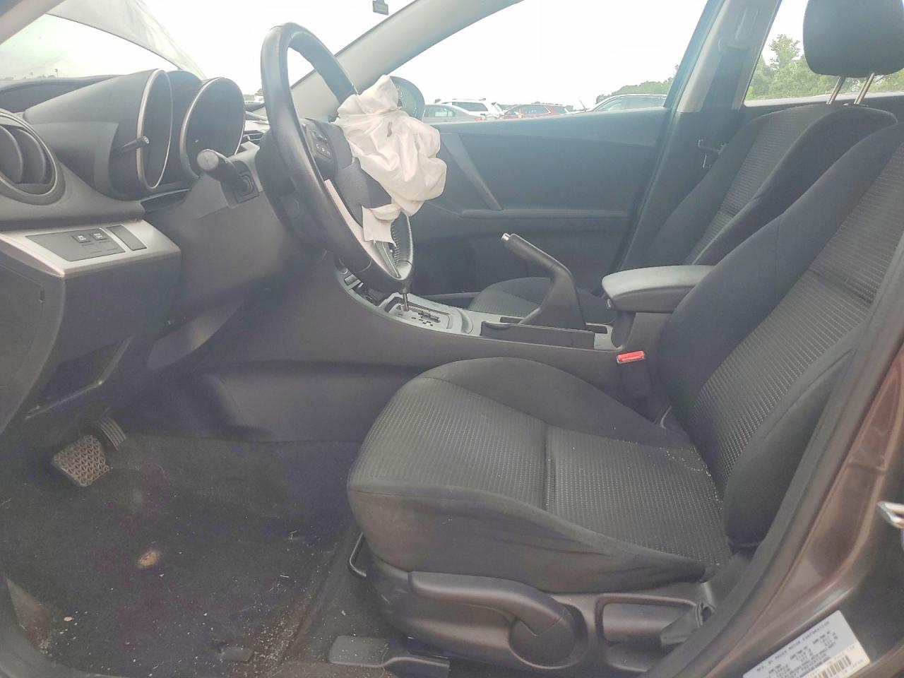 2013 Mazda 3 I - Image 7