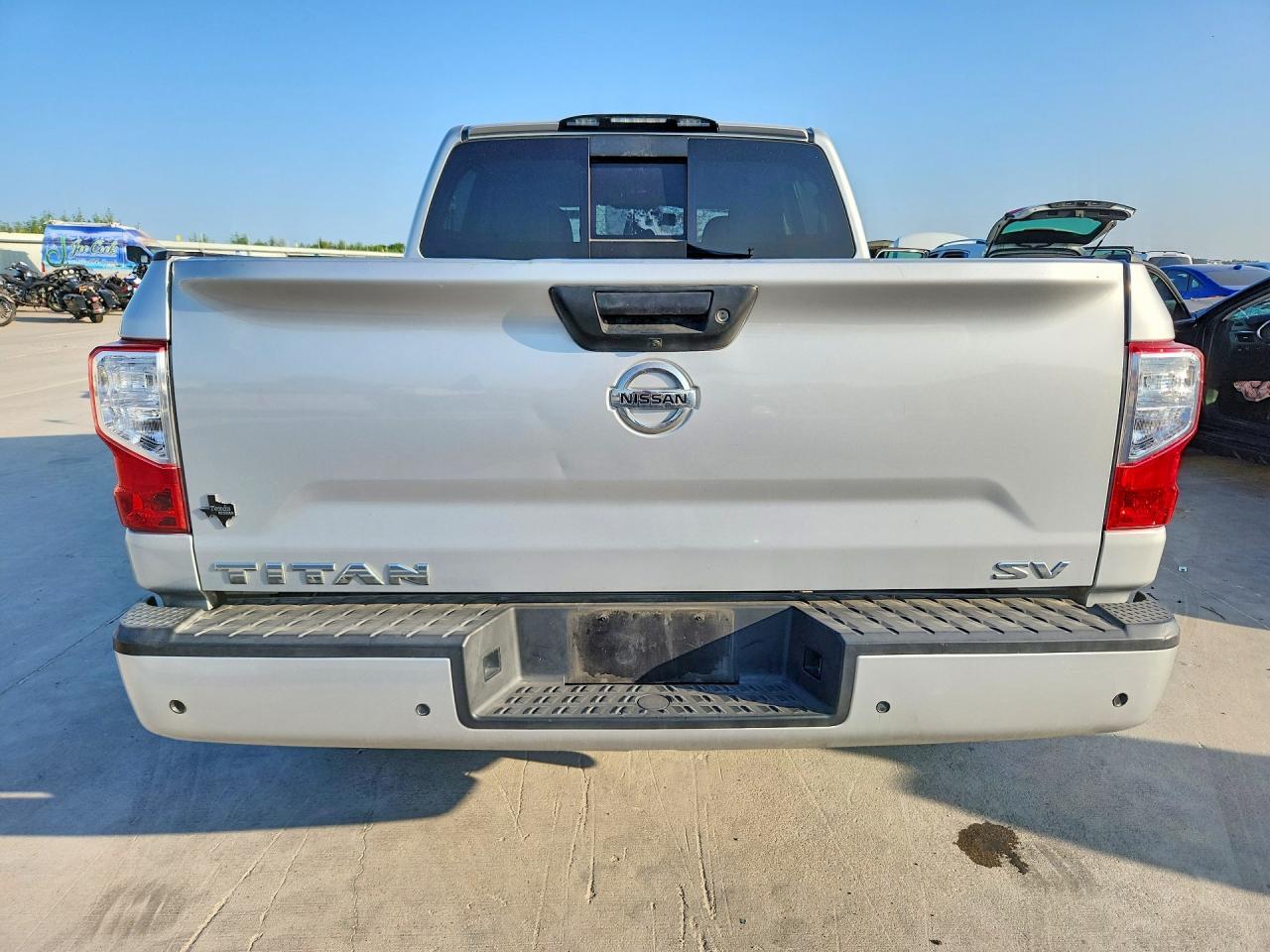 2020 Nissan Titan Sv - Фото 6
