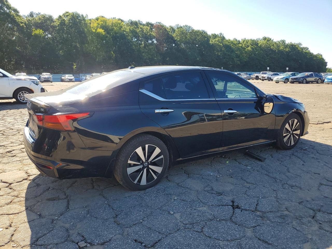 2021 Nissan Altima Sl - Фото 3