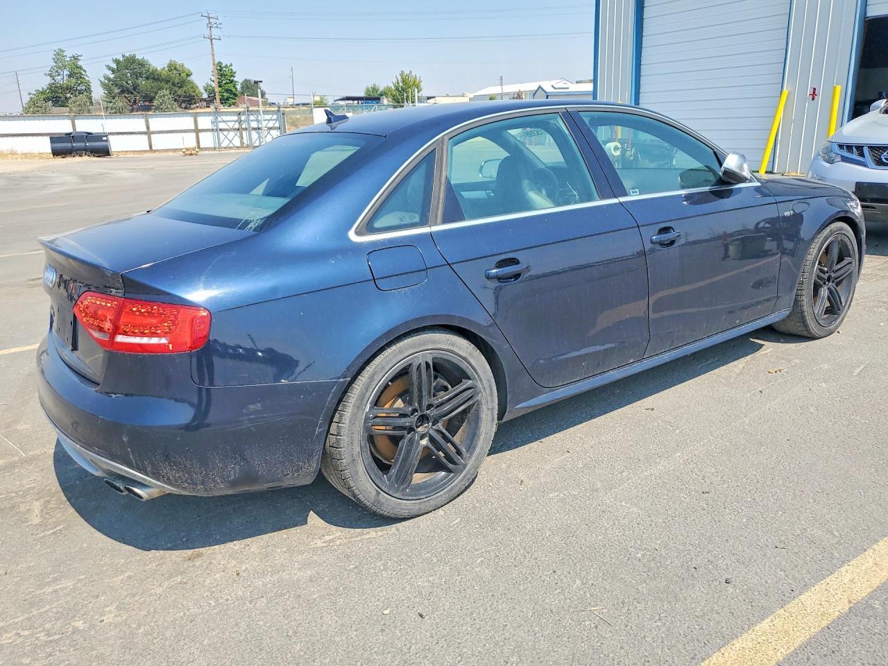 2010 Audi S4 Premium Plus - Фото 3