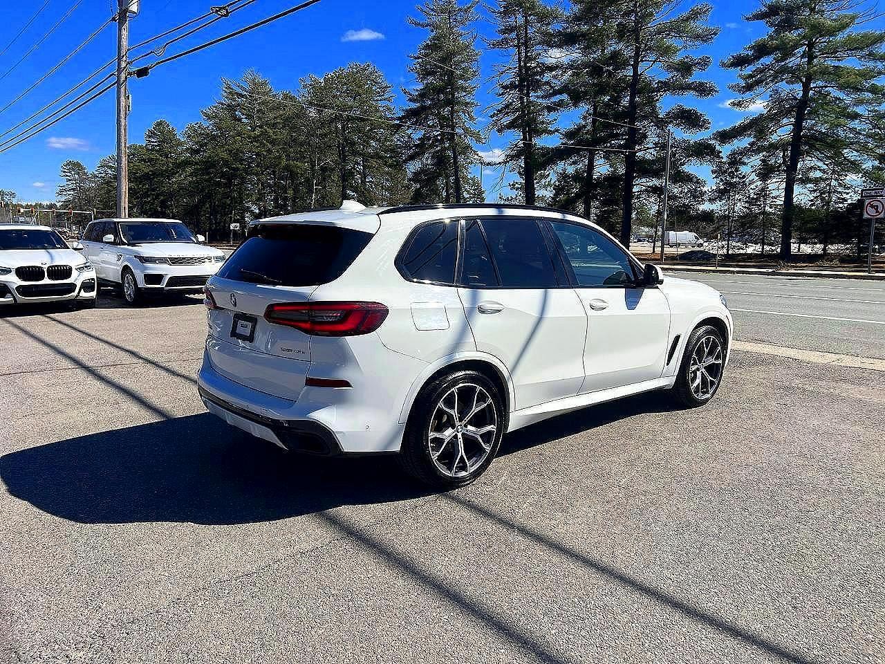 2021 BMW X5 xDrive45E - Image 4