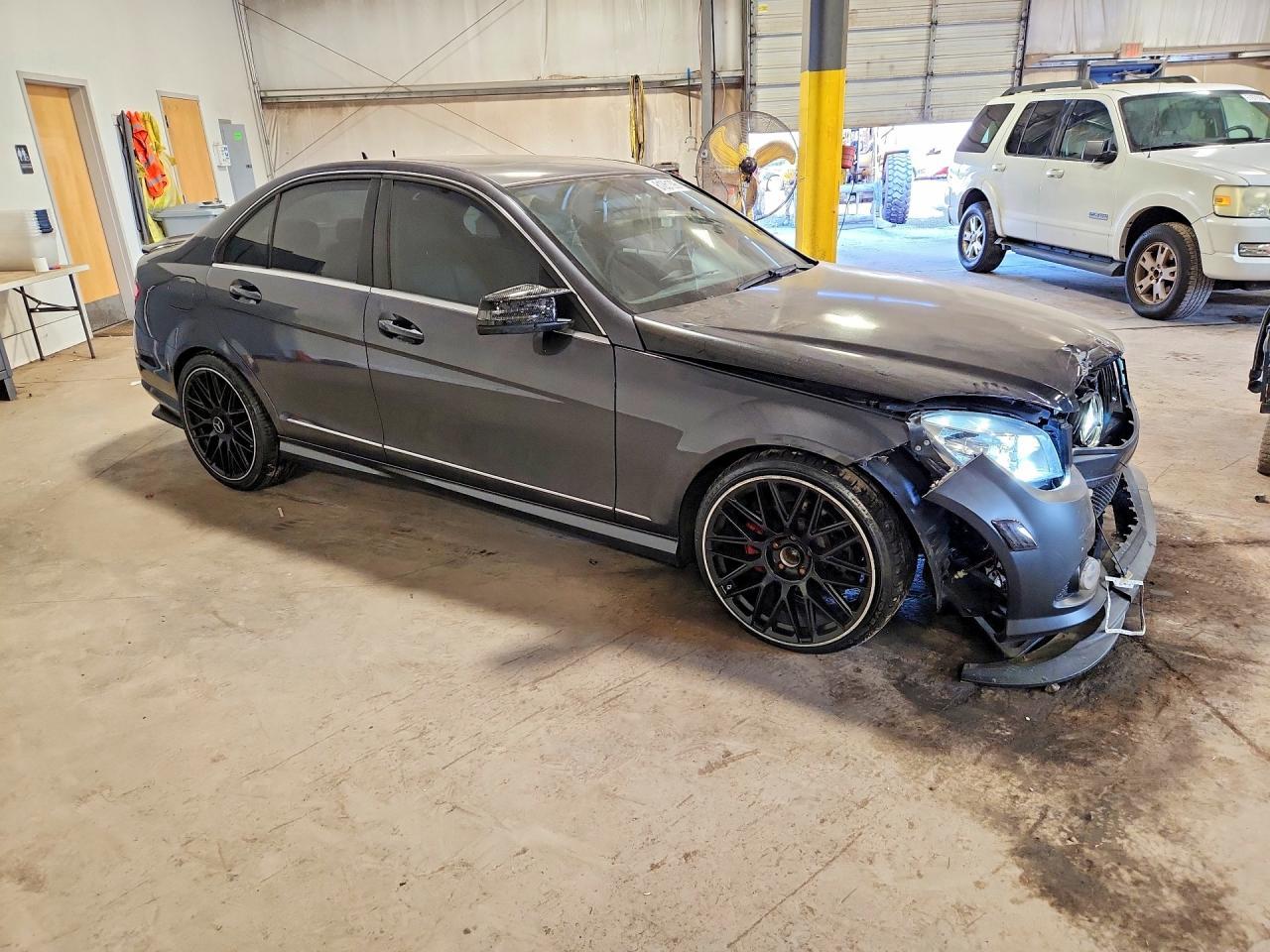 2010 Mercedes-Benz C 300 4Matic - Image 4