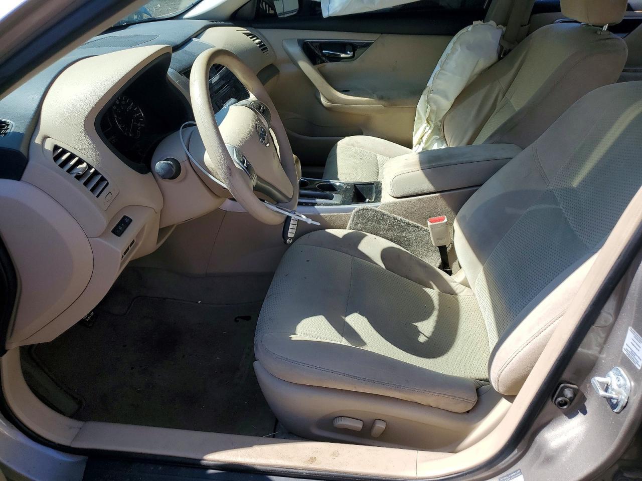 2014 Nissan Altima 2.5 S - Image 7