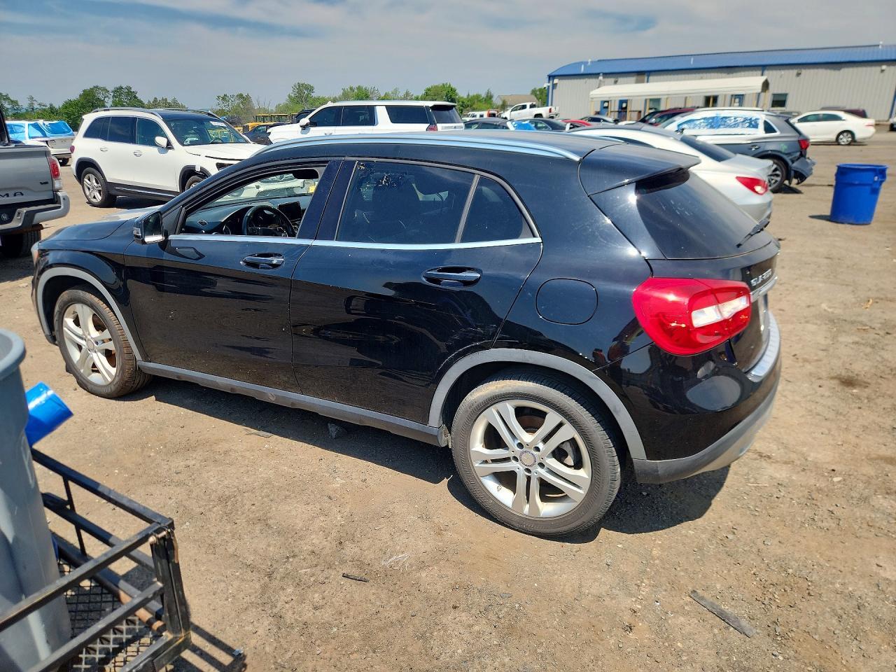 2015 Mercedes-Benz Gla 250 4Matic - Image 2