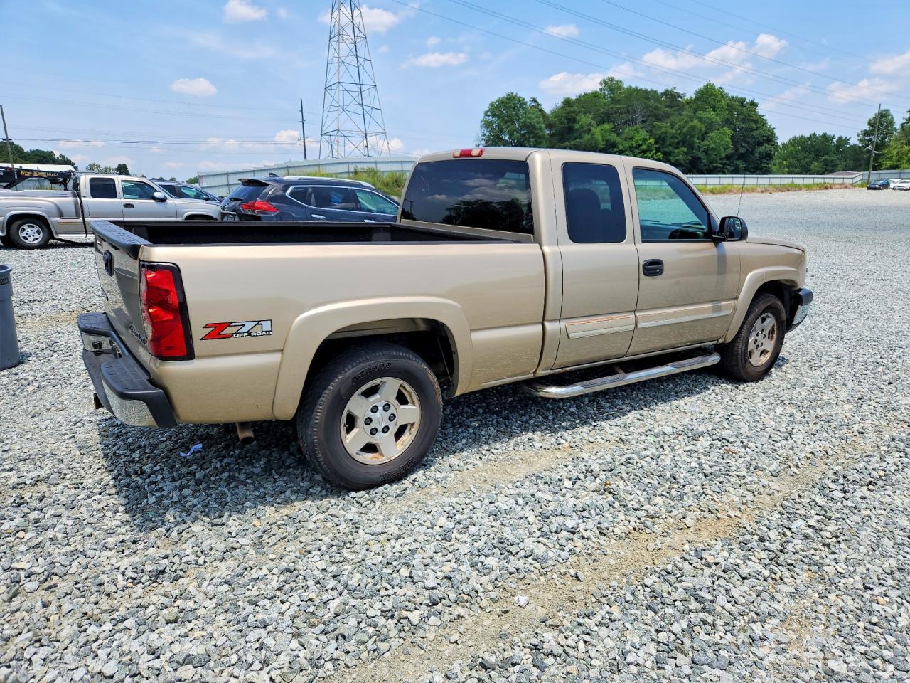 2004 Chevrolet Silverado K1500 - Фото 3