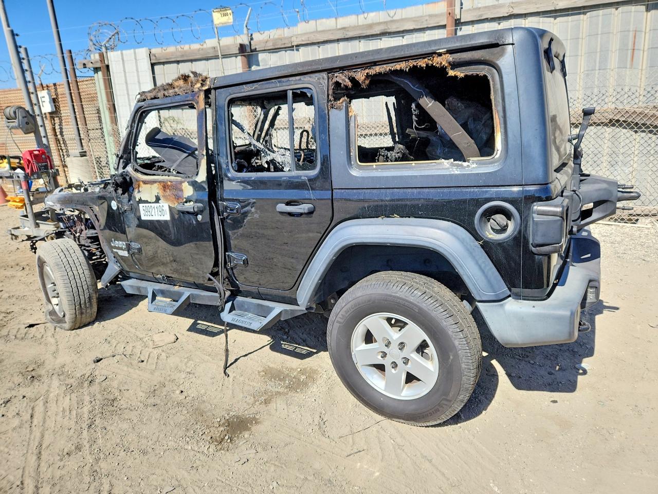 2019 Jeep Wrangler Unlimited Sport - Фото 2