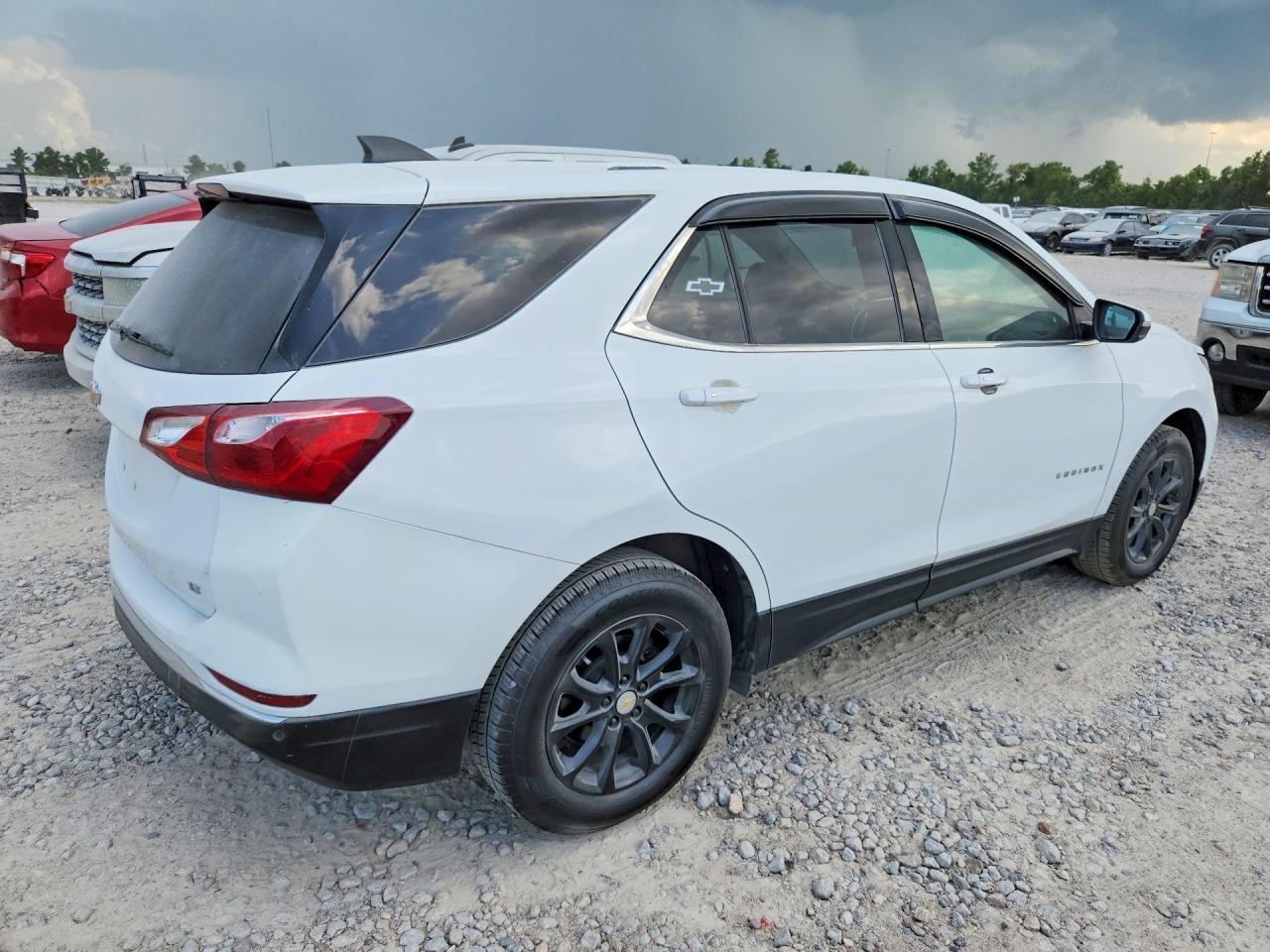 2019 Chevrolet Equinox Lt - Image 3