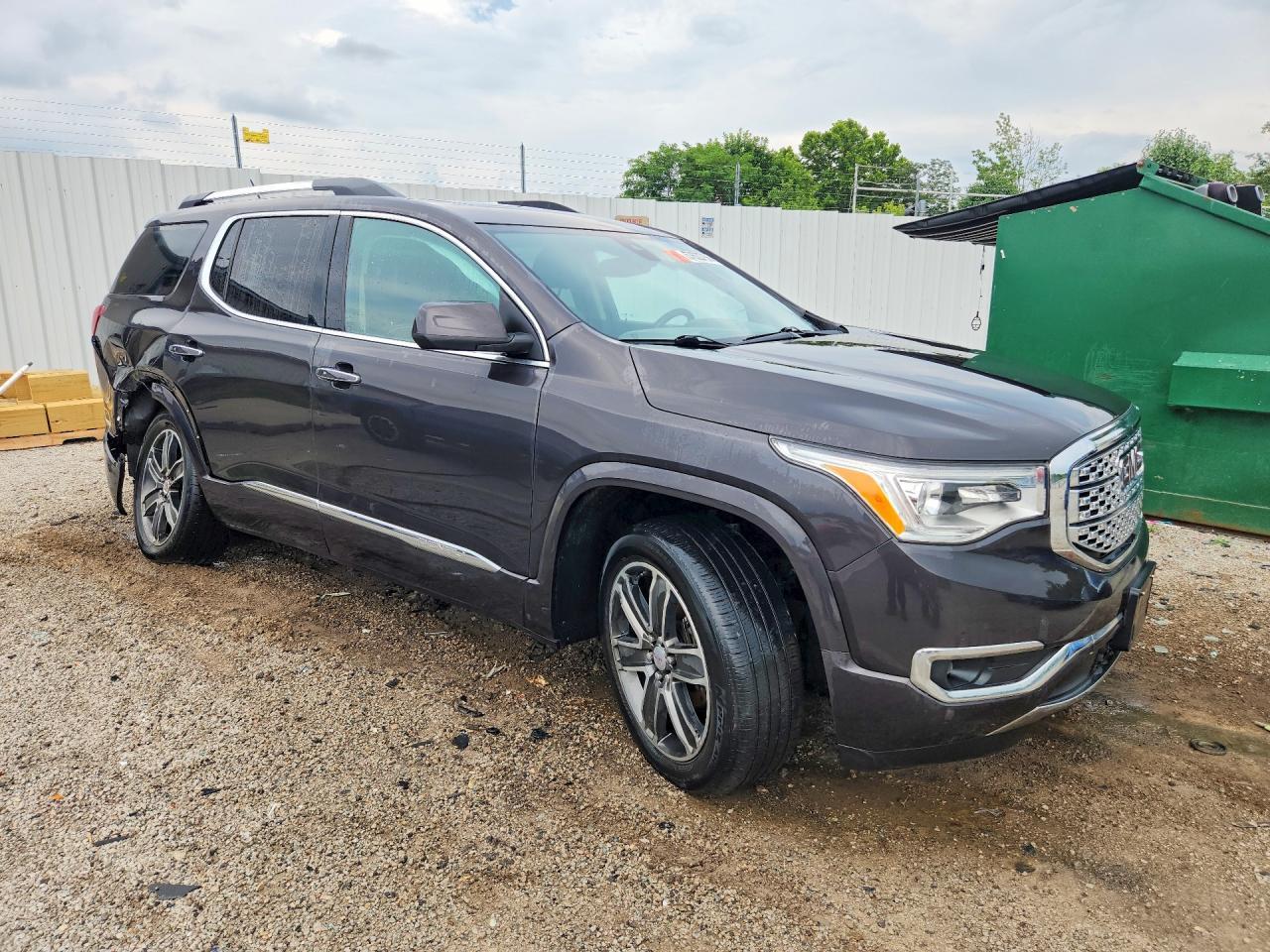 2019 GMC Acadia Denali - Image 4