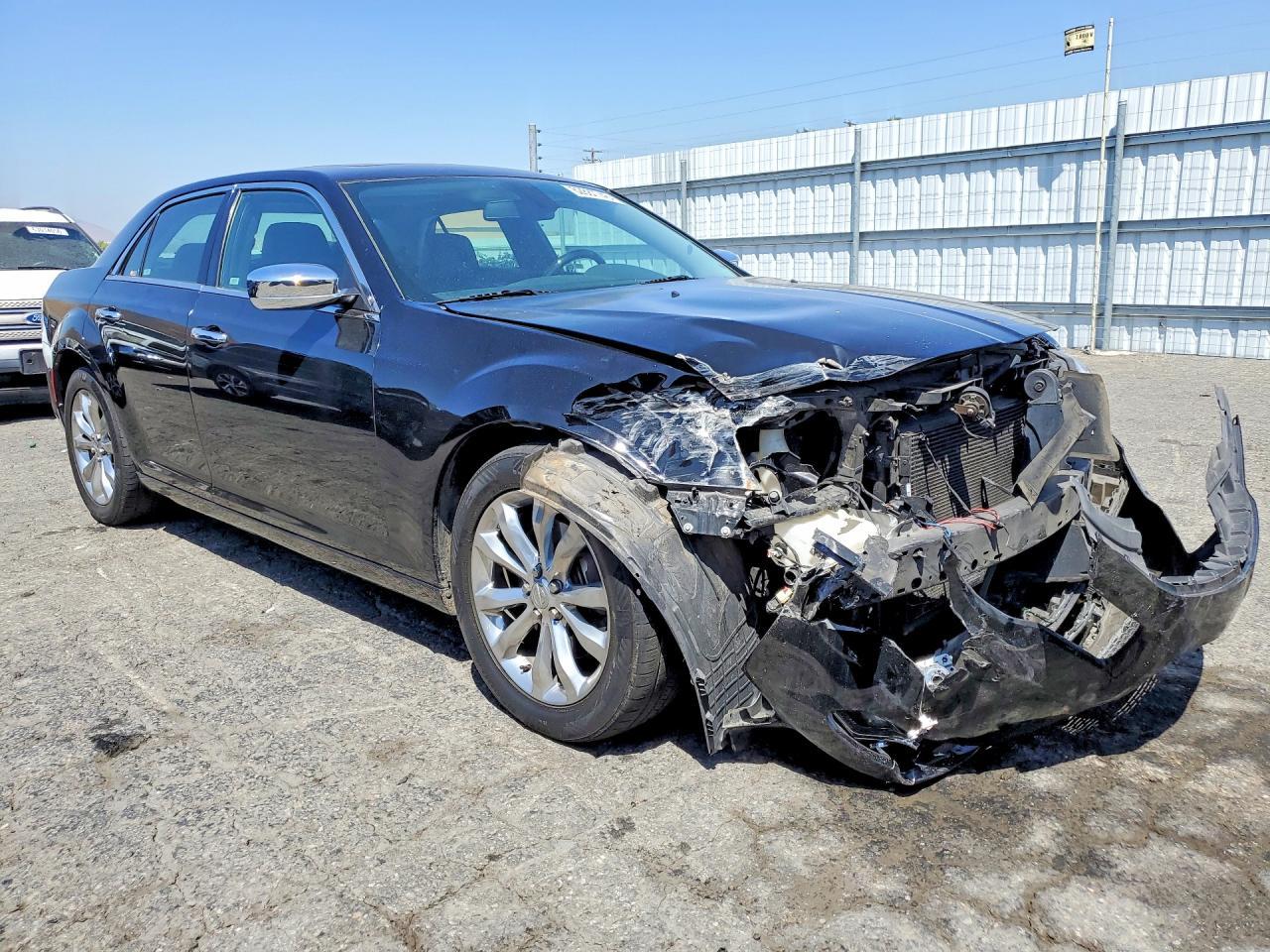 2020 Chrysler 300 Limited - Image 4