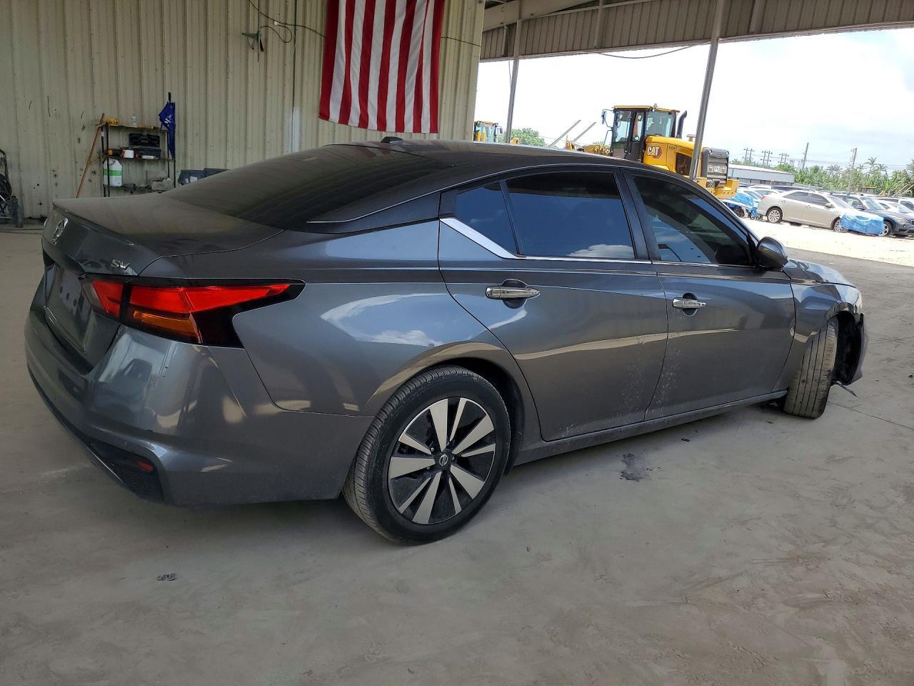 2021 Nissan Altima Sv - Фото 3