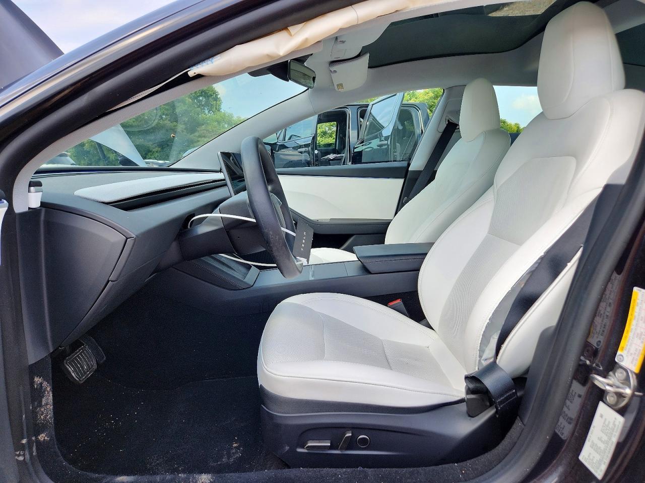 2024 Tesla Model 3 - Фото 7