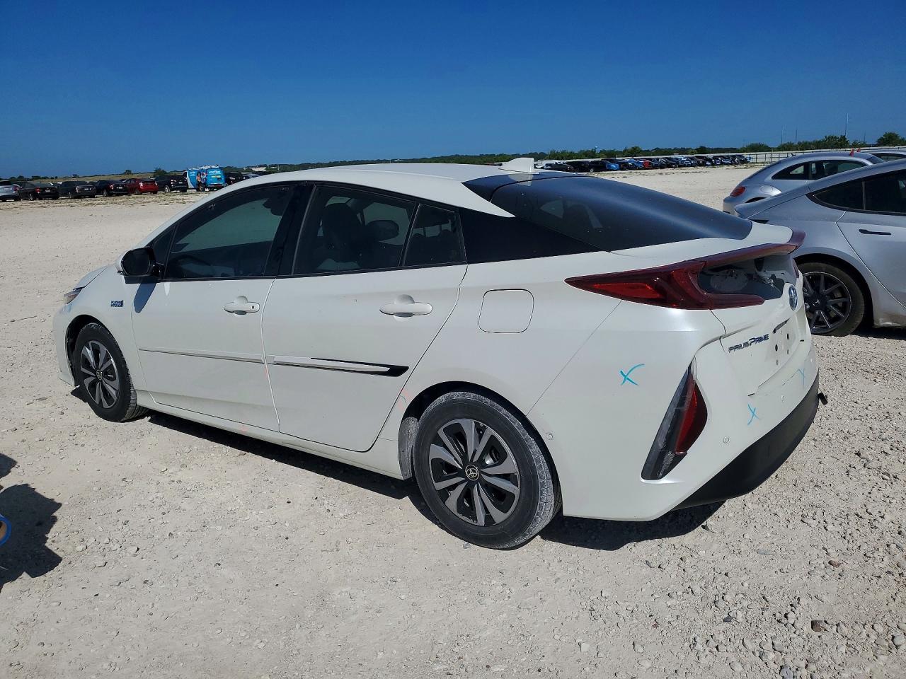 2017 Toyota Prius Prime Advanced - Фото 2