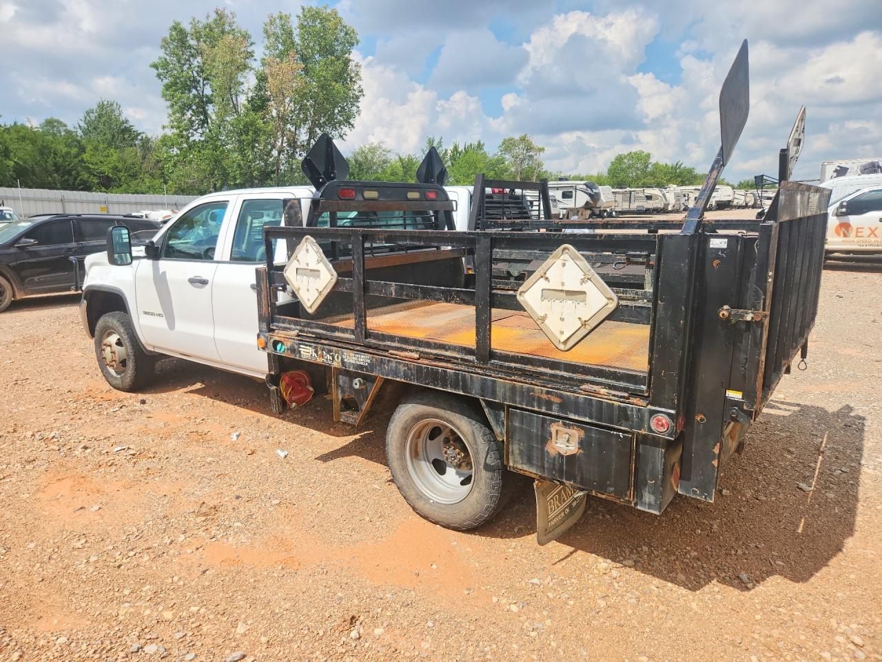 2016 GMC Sierra K3500 - Фото 2