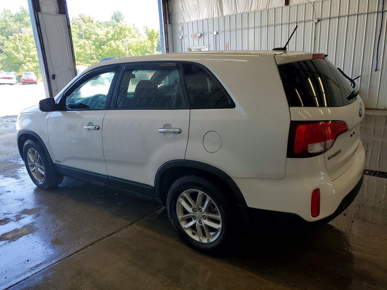 2015 Kia Sorento Lx - Image 2