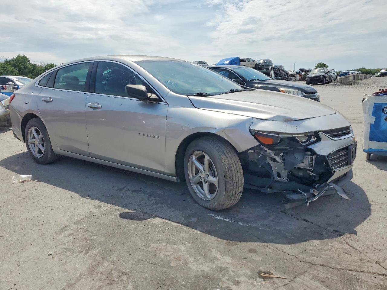 2018 Chevrolet Malibu Ls - Фото 4