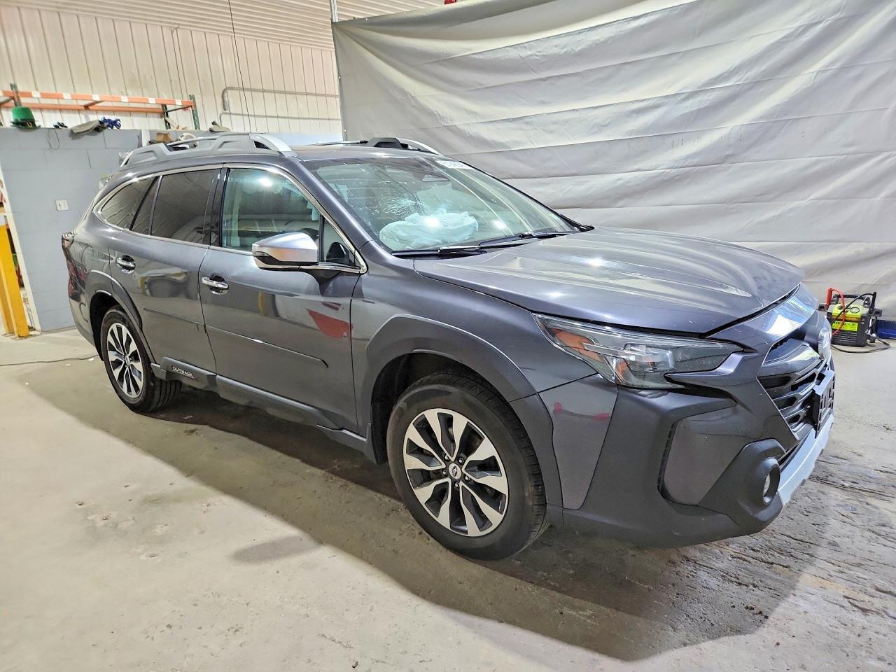 2023 Subaru Outback Touring - Image 4