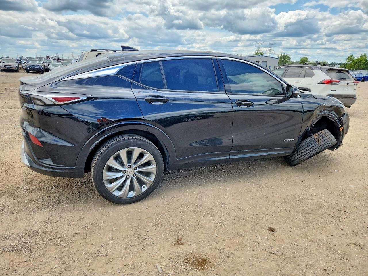 2024 Buick Envista Avenir - Image 3