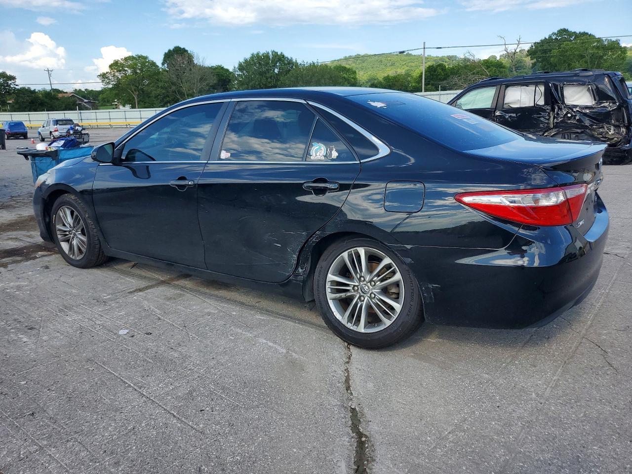 2017 Toyota Camry Se - Image 2