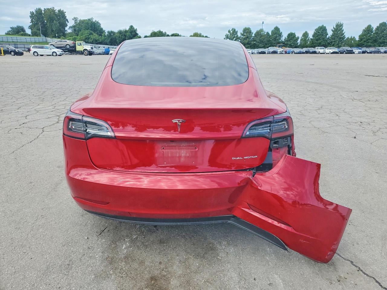 2022 Tesla Model 3 - Фото 6