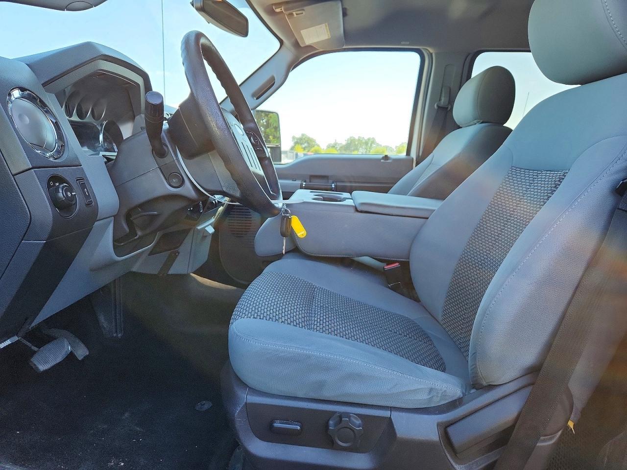 2016 Ford F350 Super Duty - Image 7