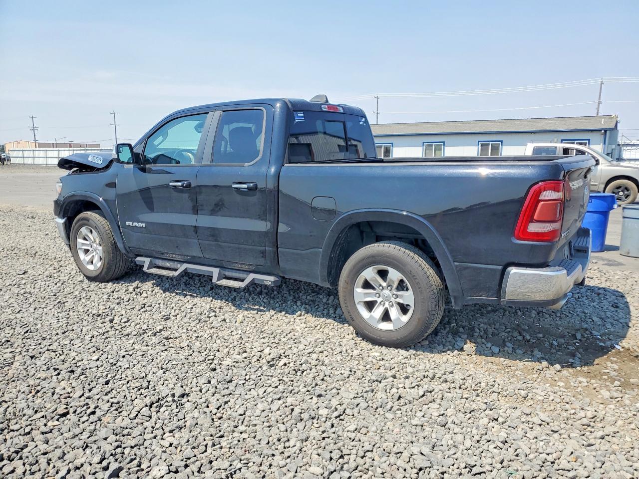 2019 Ram 1500 Laramie - Фото 2