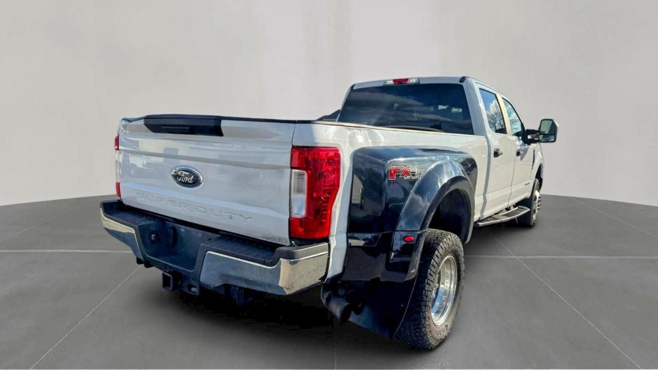 2017 Ford F350 Super Duty - Фото 4