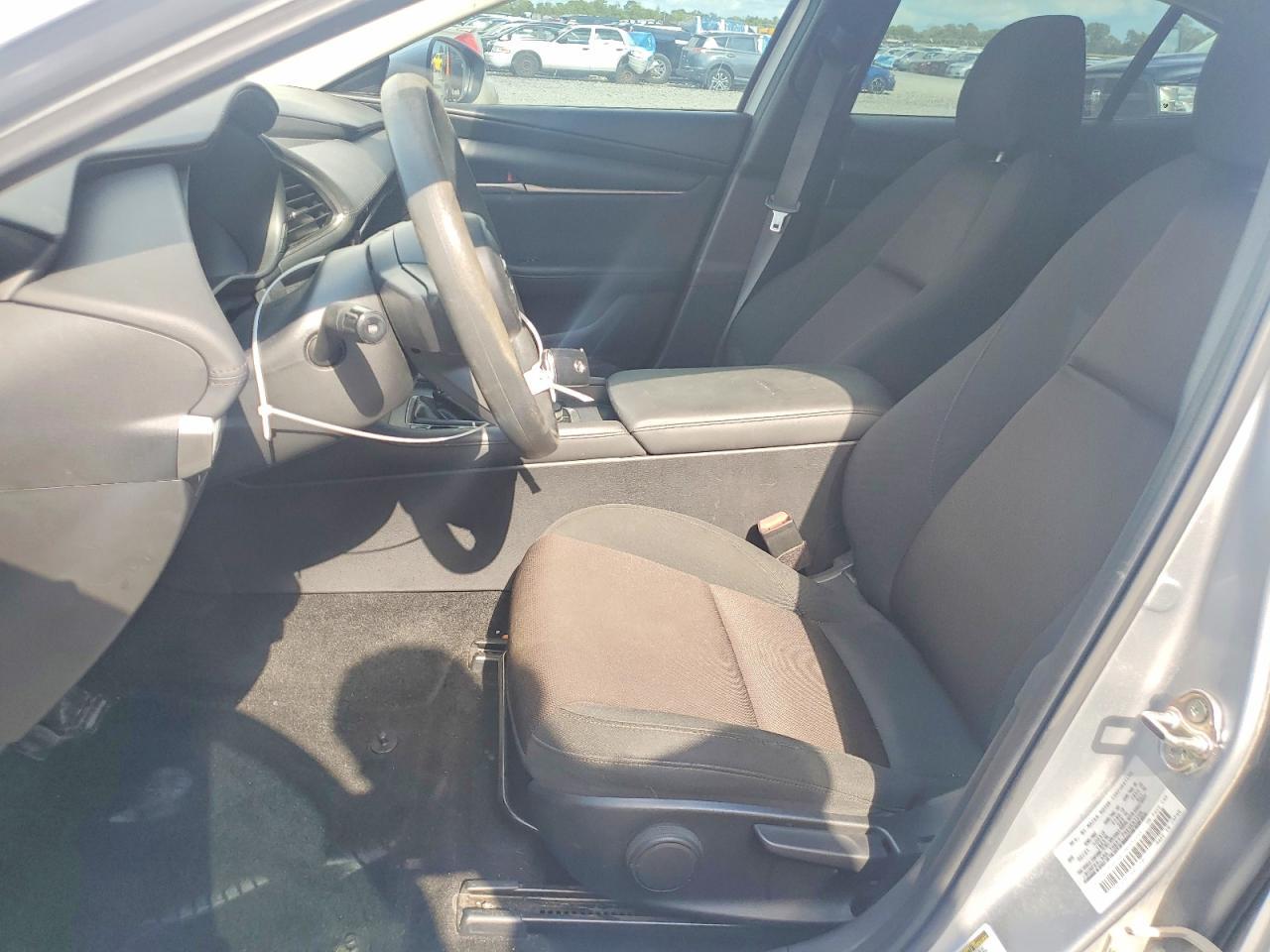 2021 Mazda 3 - Image 7