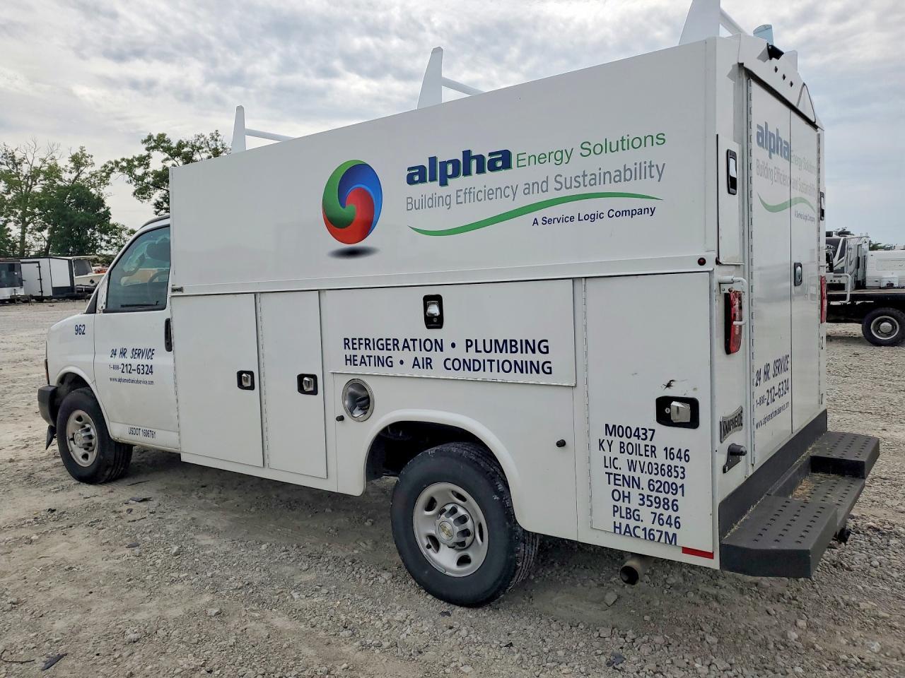 2024 Chevrolet Express G3500 - Фото 2