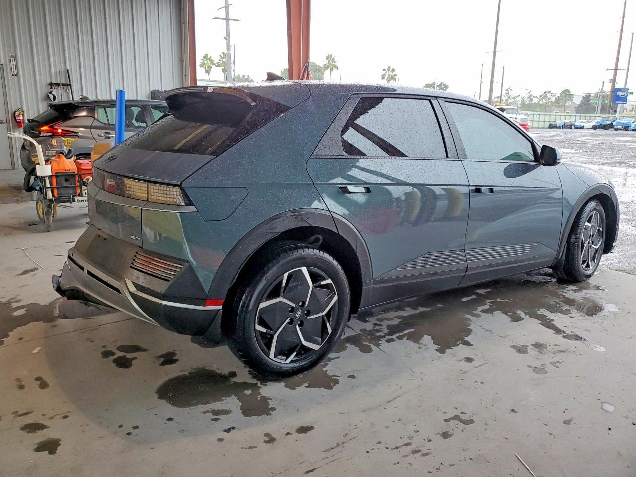 2024 Hyundai Ioniq 5 Se - Image 3