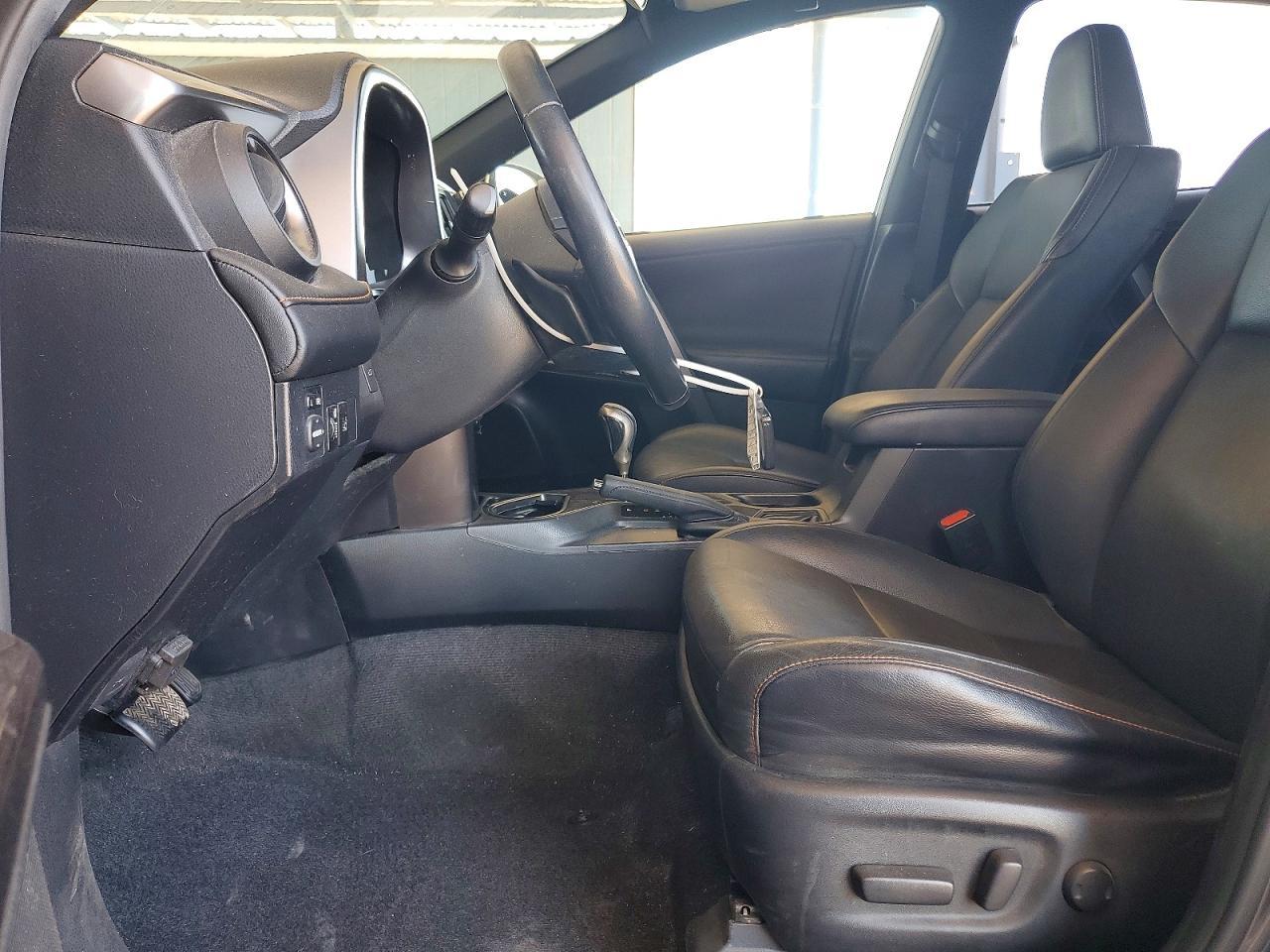 2017 Toyota Rav4 Se - Фото 7