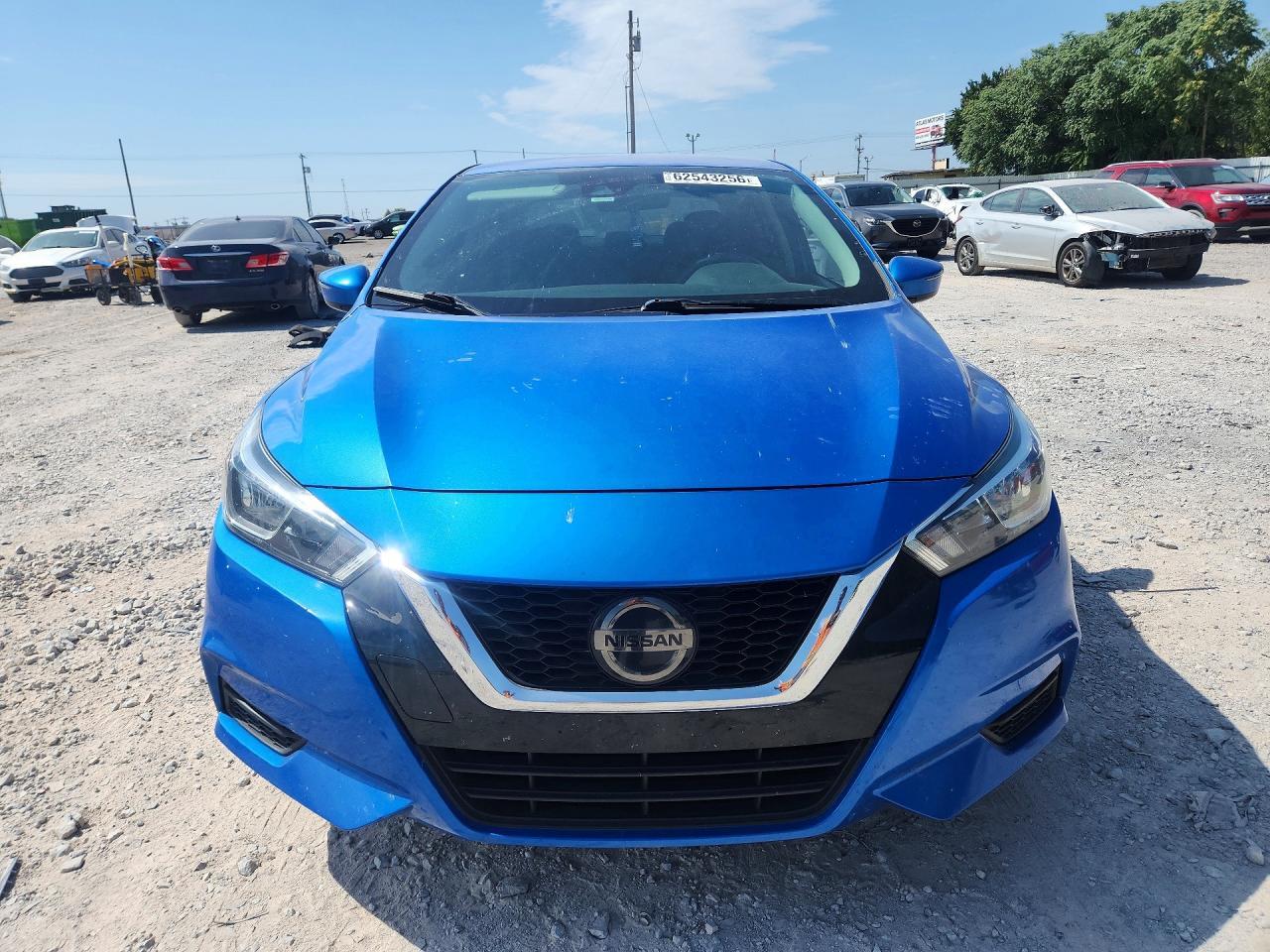 2020 Nissan Versa Sv - Image 5