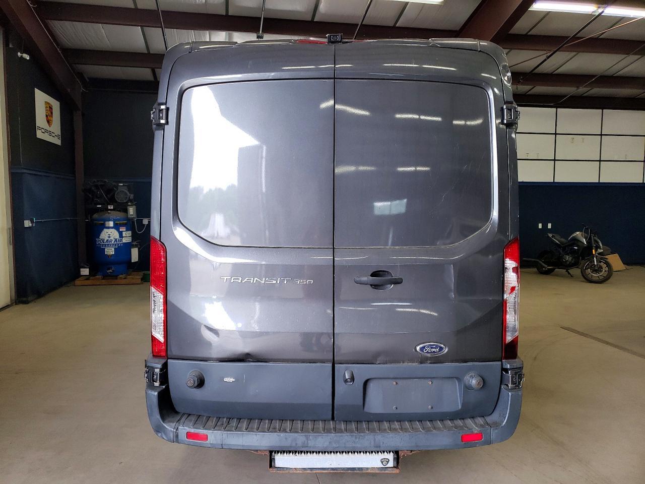 2017 Ford Transit - Фото 6