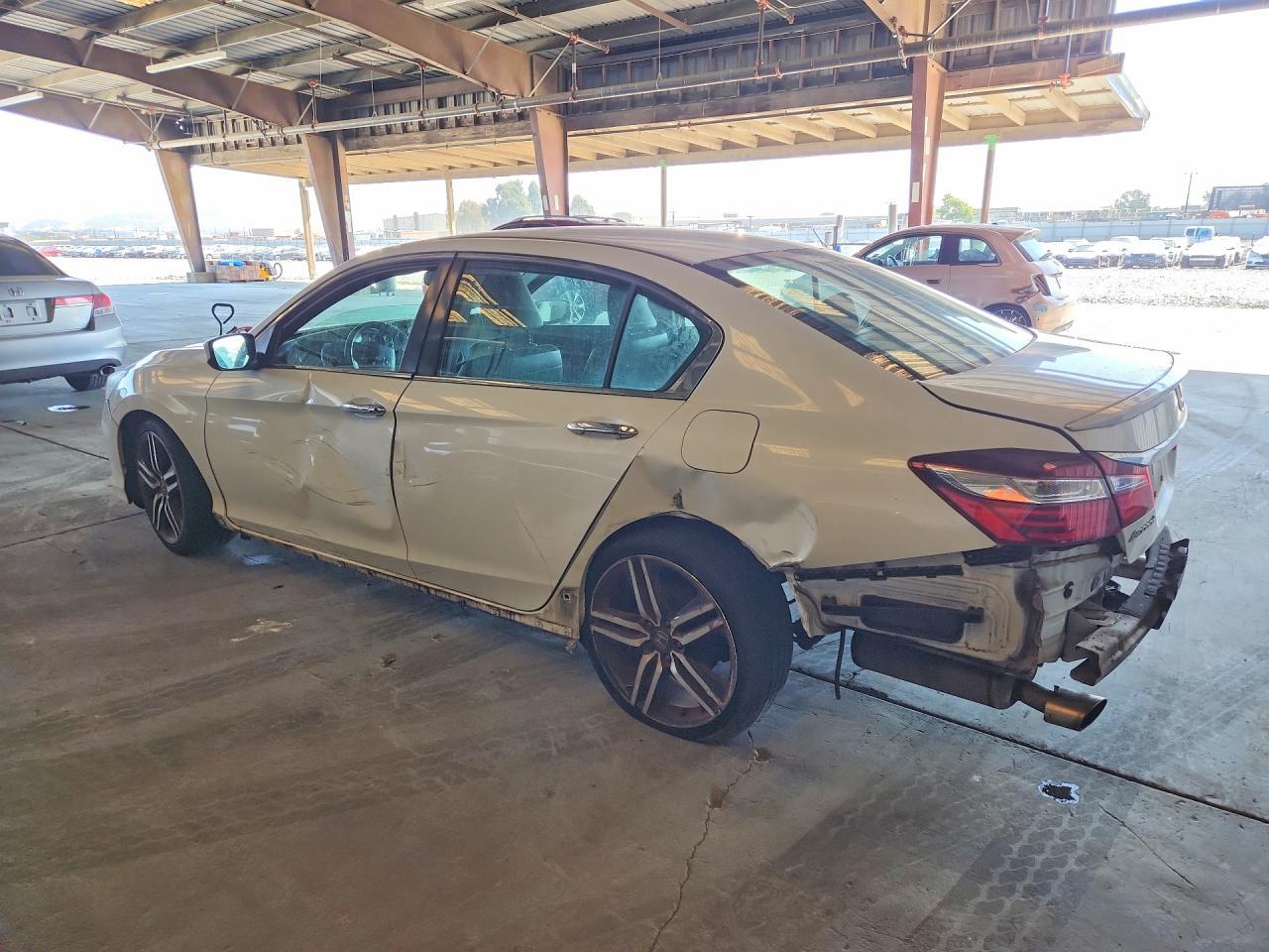 2017 Honda Accord Sport - Фото 2