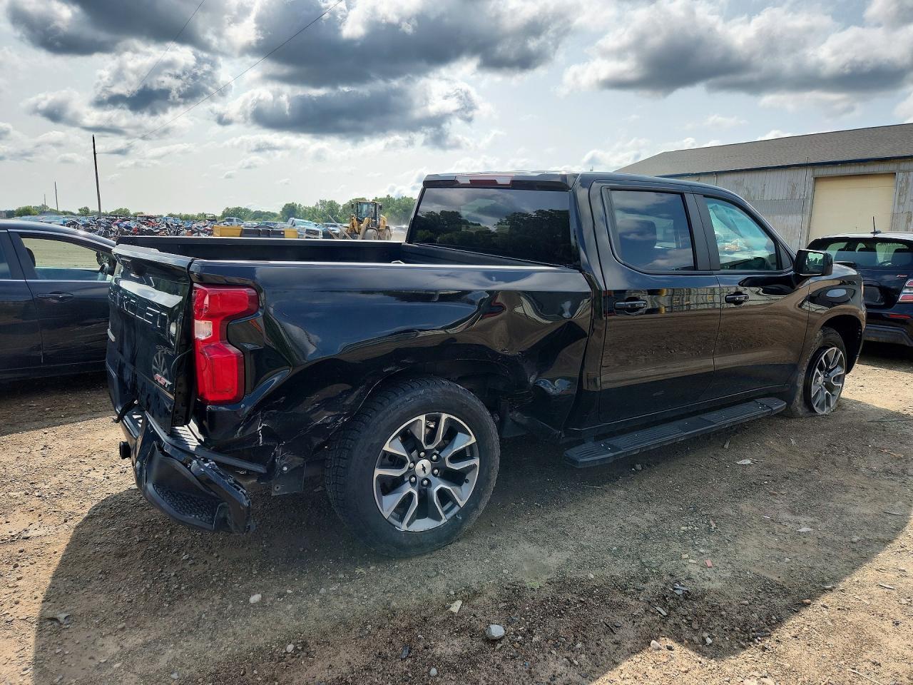 2023 Chevrolet Silverado K1500 Rst - Image 3