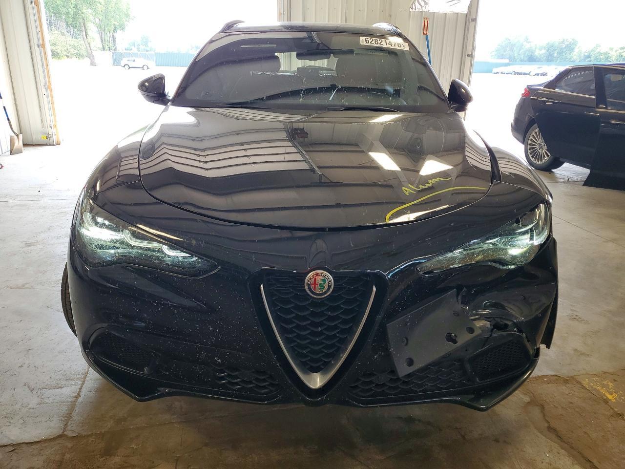 2024 Alfa Romeo Stelvio Ti - Фото 5