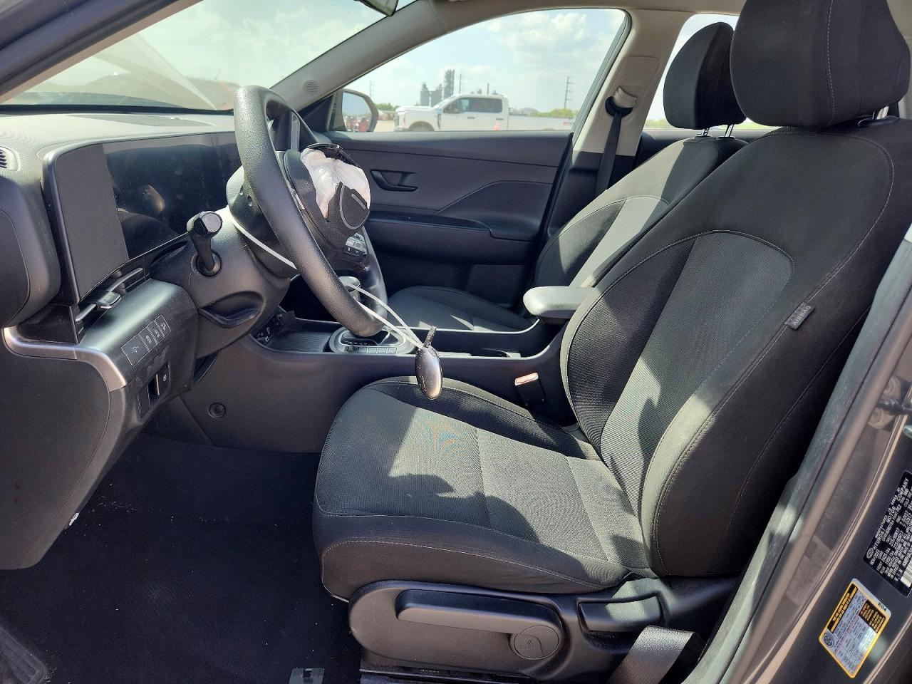 2024 Hyundai Kona Se - Image 7