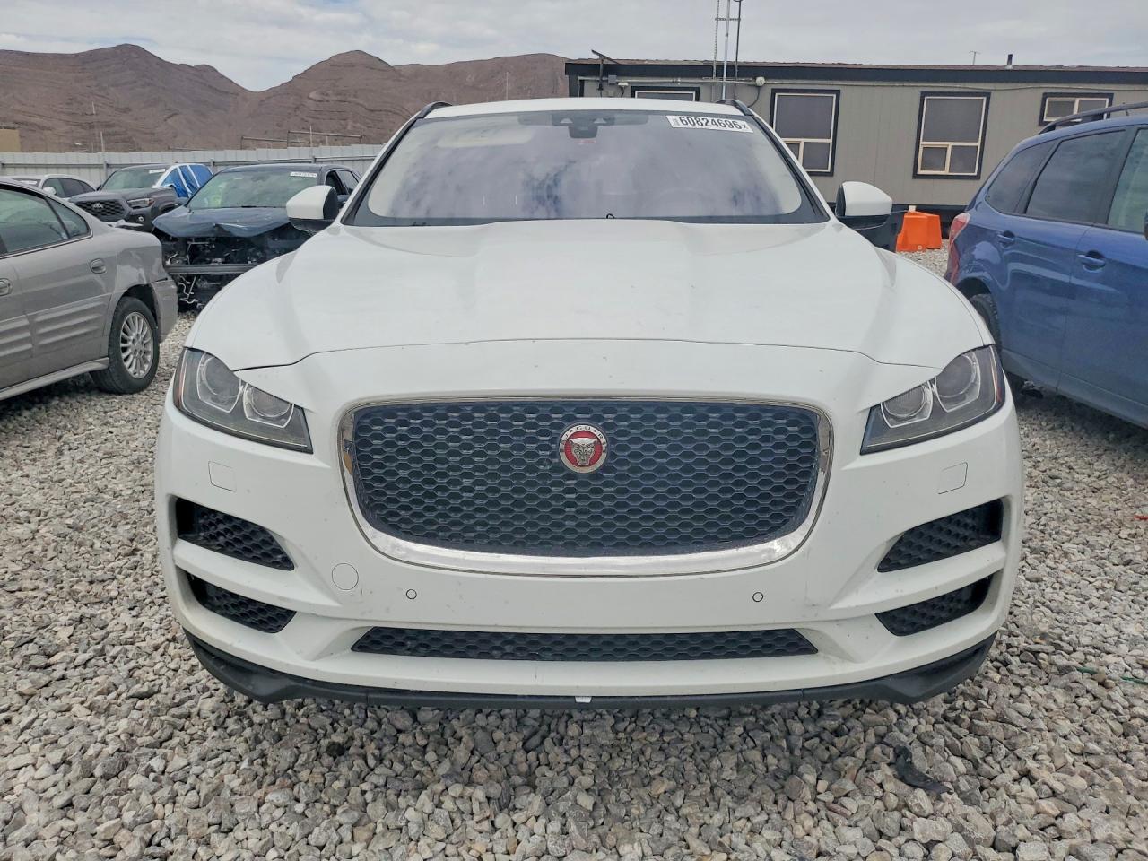 2017 Jaguar F-Pace Premium - Image 5