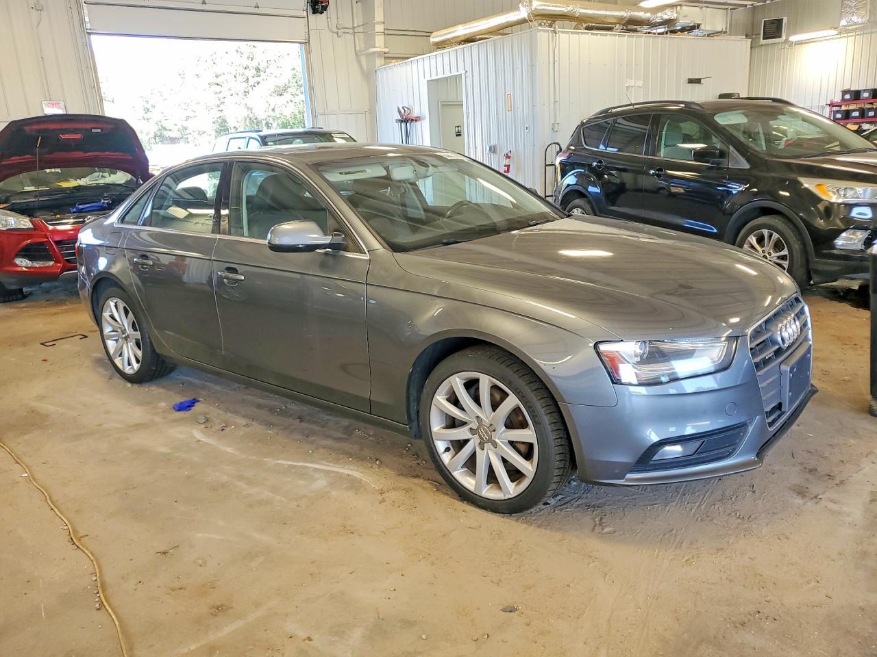 2013 Audi A4 Premium Plus - Фото 4