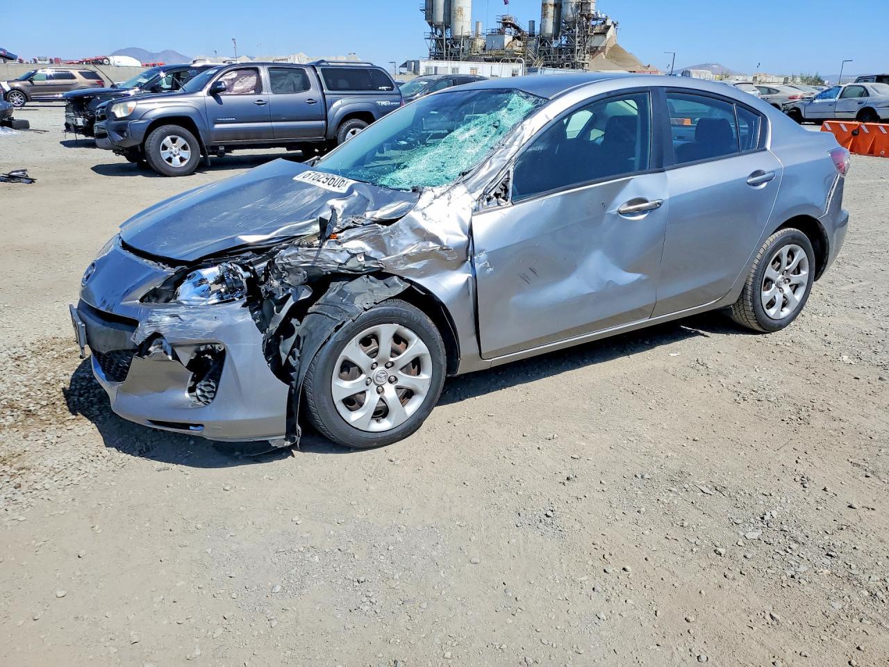 2013 Mazda 3 I