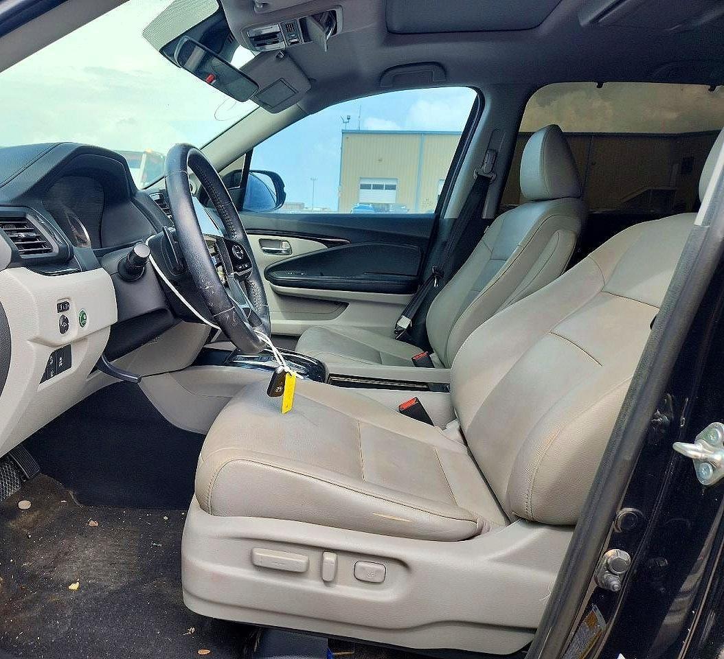 2019 Honda Pilot Touring - Image 7