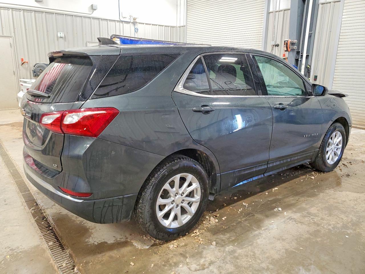 2019 Chevrolet Equinox Lt - Image 3