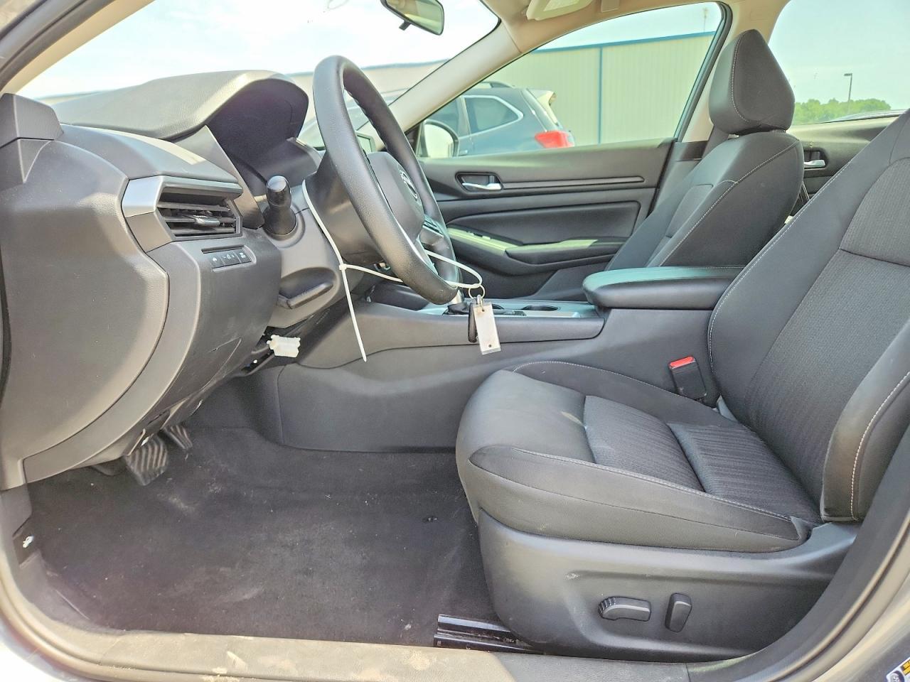 2021 Nissan Altima S - Image 7
