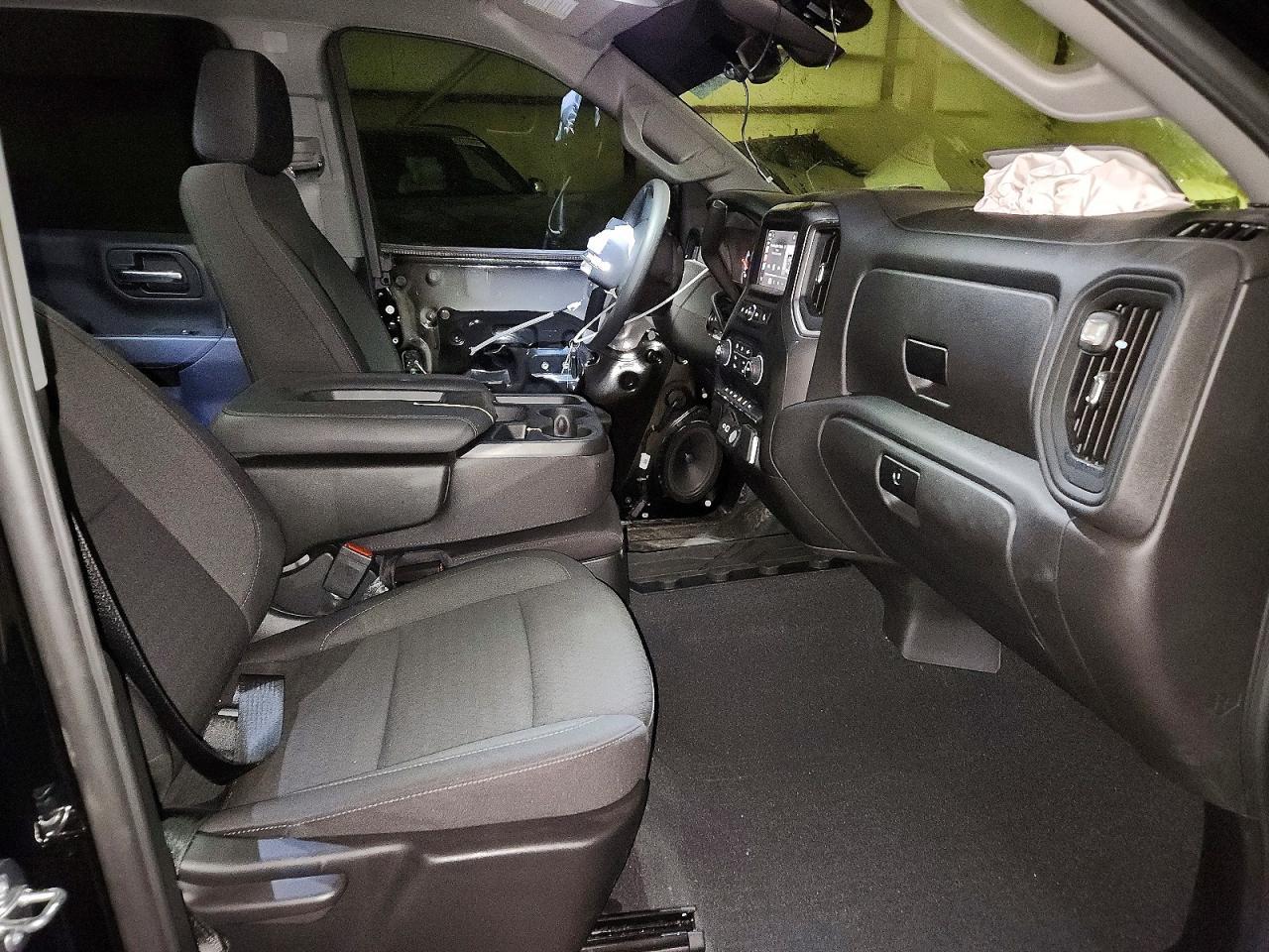 2026 Chevrolet Silverado C1500 Custom - Фото 7