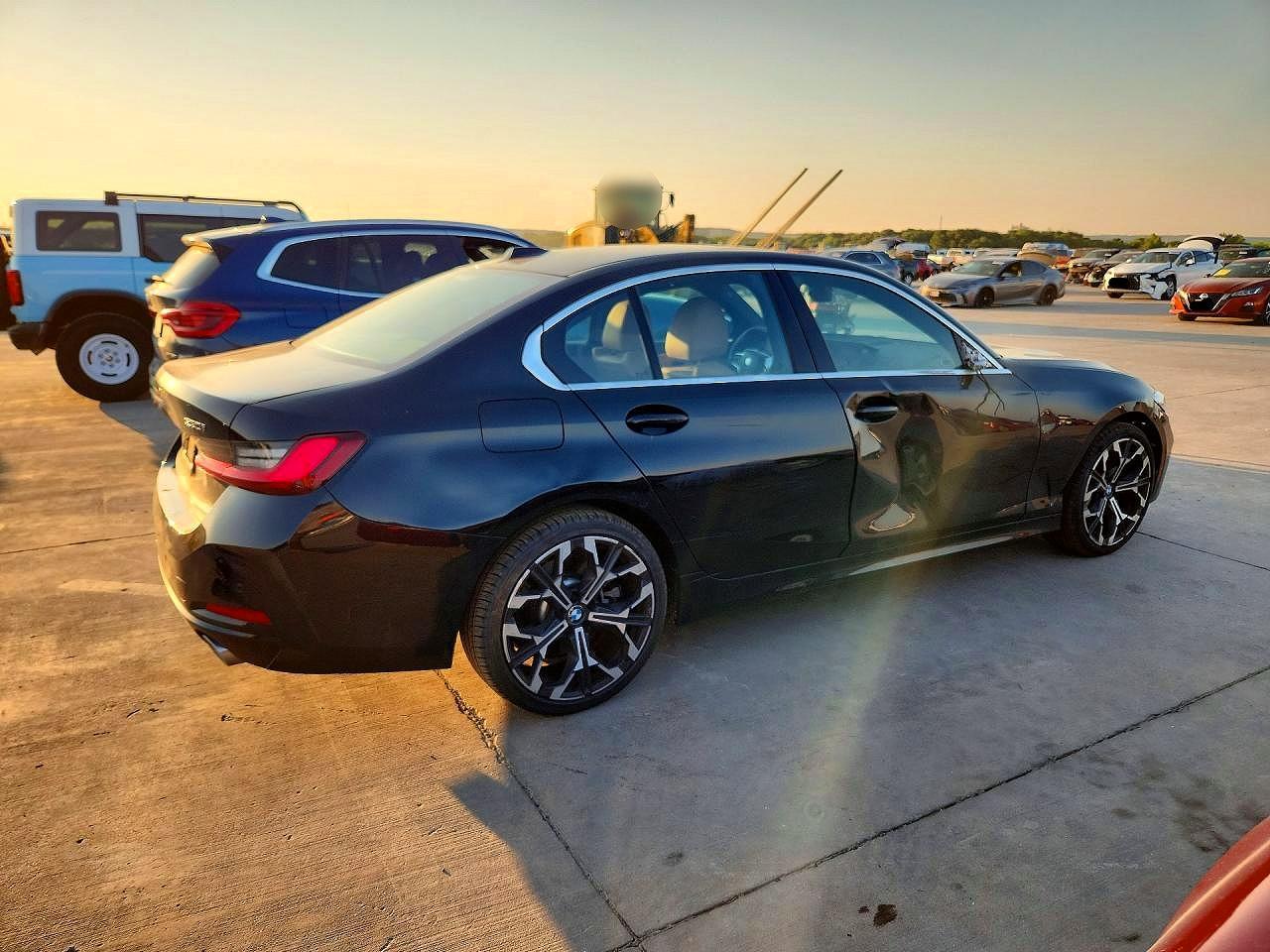 2026 BMW 330Xi - Фото 3